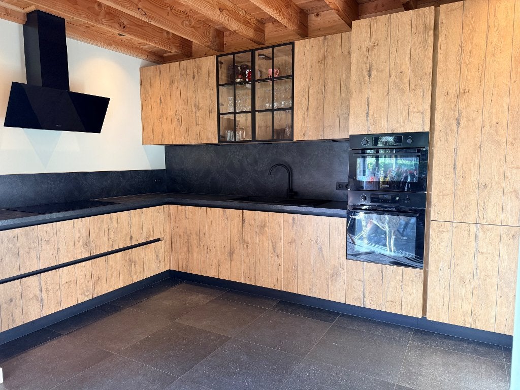 Prachtige keuken, Huis en Inrichting, Ophalen, Zo goed als nieuw, Bruin, Greeploos