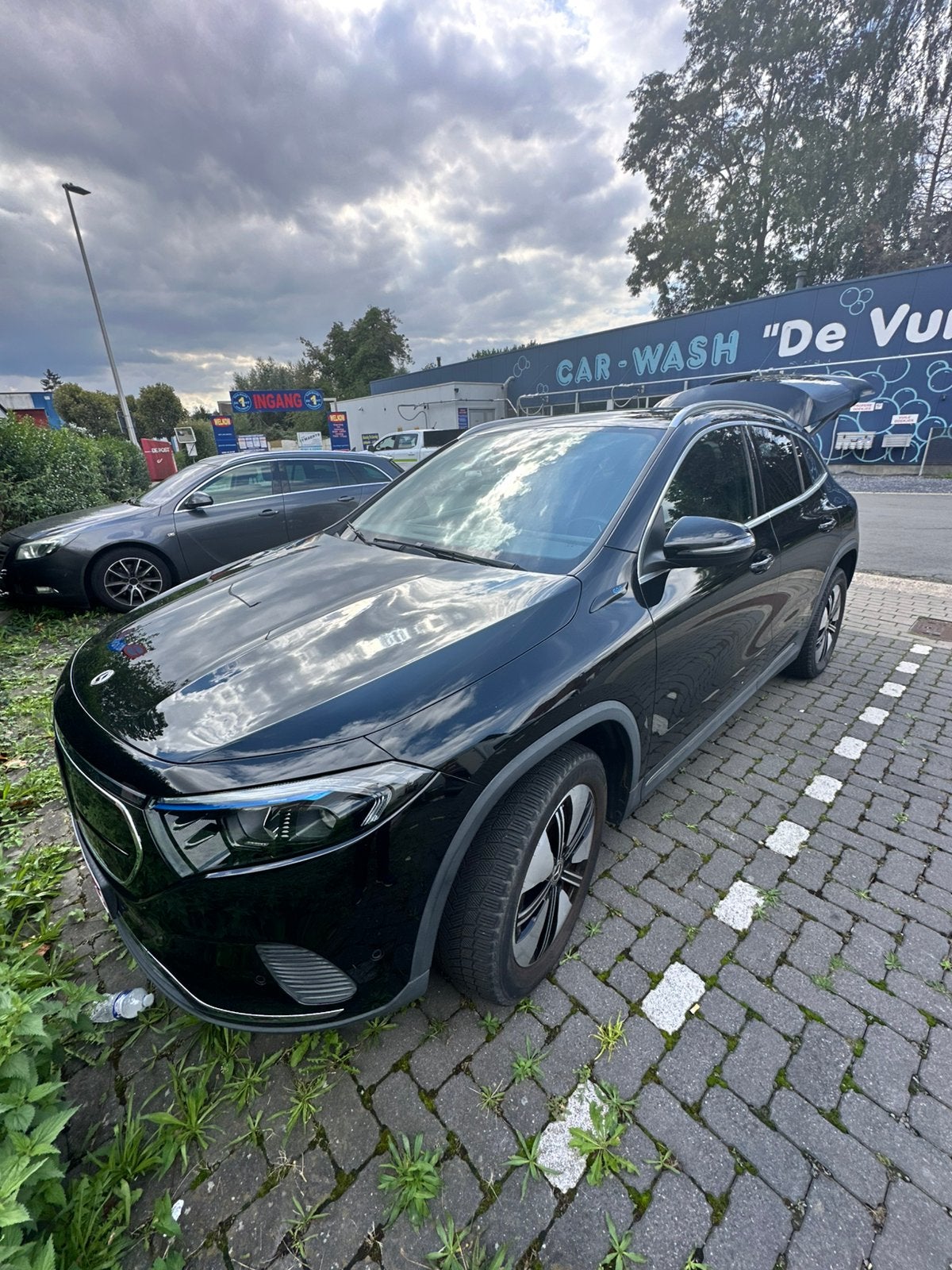 Te koop Mercedes EQA 250, Auto's, Zwart, Elektrisch, 5 deurs, Dealer onderhouden