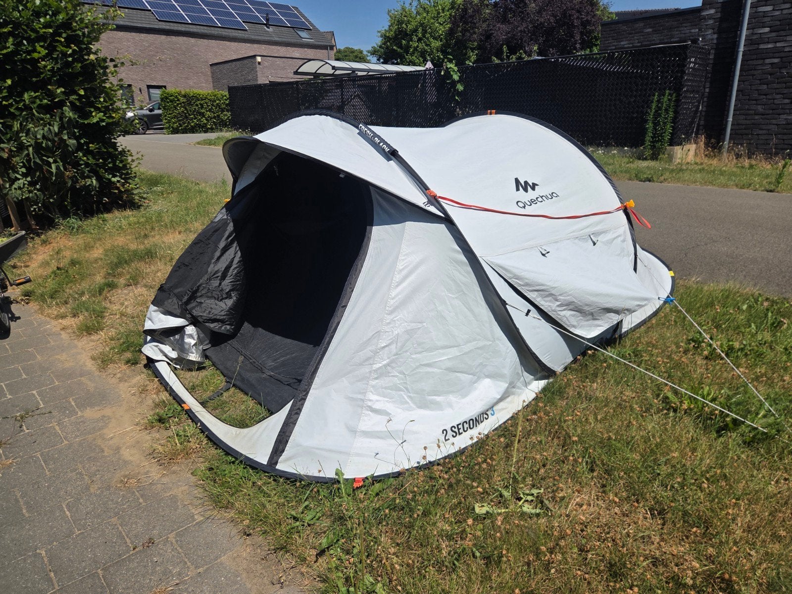 Quechua 2sec3 fresh&black pop-up tent, Ophalen