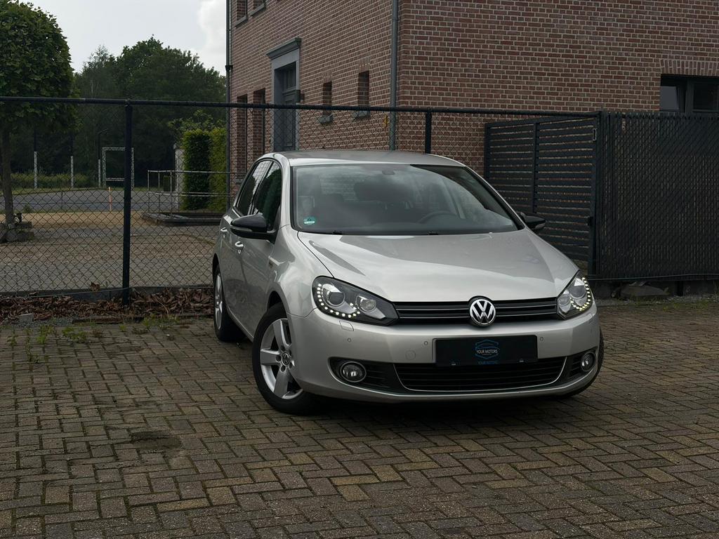 VW GOLF 6 AUTOMAAT 2011 BENZINE 144DKM GEKEURD&GARANTIE, Auto's, Stof, 4 cilinders, 5 zetels, 5 deurs