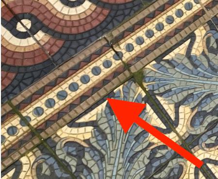 recherche carreaux de ciment (frise), Enlèvement