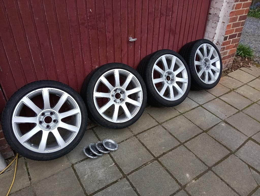 Originele Audi RS6 C5 velgen + banden aangeboden, Auto-onderdelen, Banden en Velgen, Ophalen, 18 inch, Gebruikt, 255 mm