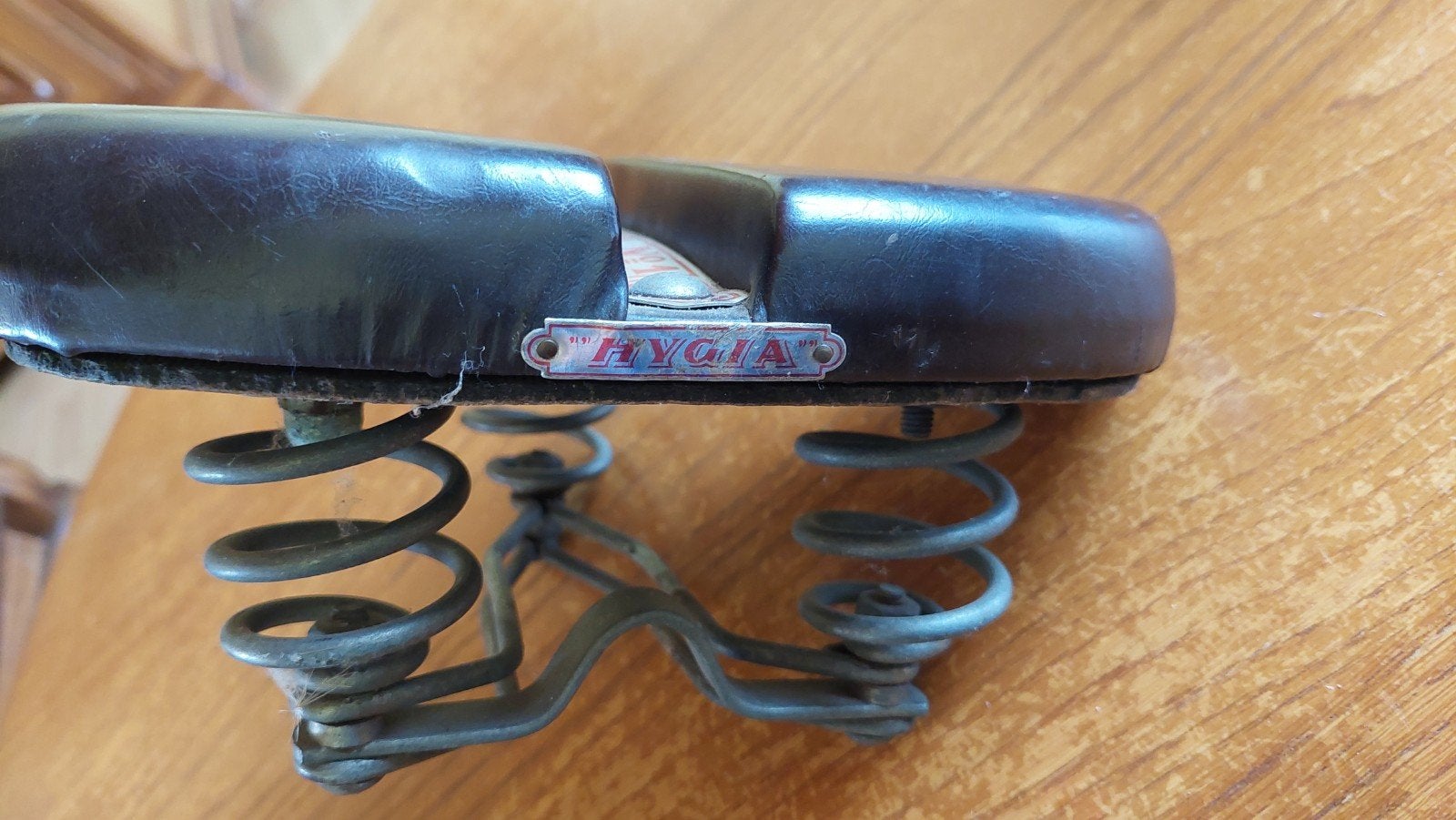 Selle de vélo ancienne HYGIA No. 1, Vélos & Vélomoteurs, Enlèvement, Selle