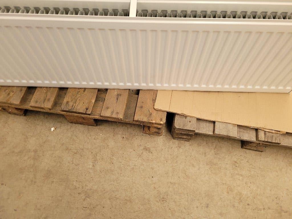 Radiateur neuf 400x1400, Ophalen, Nieuw