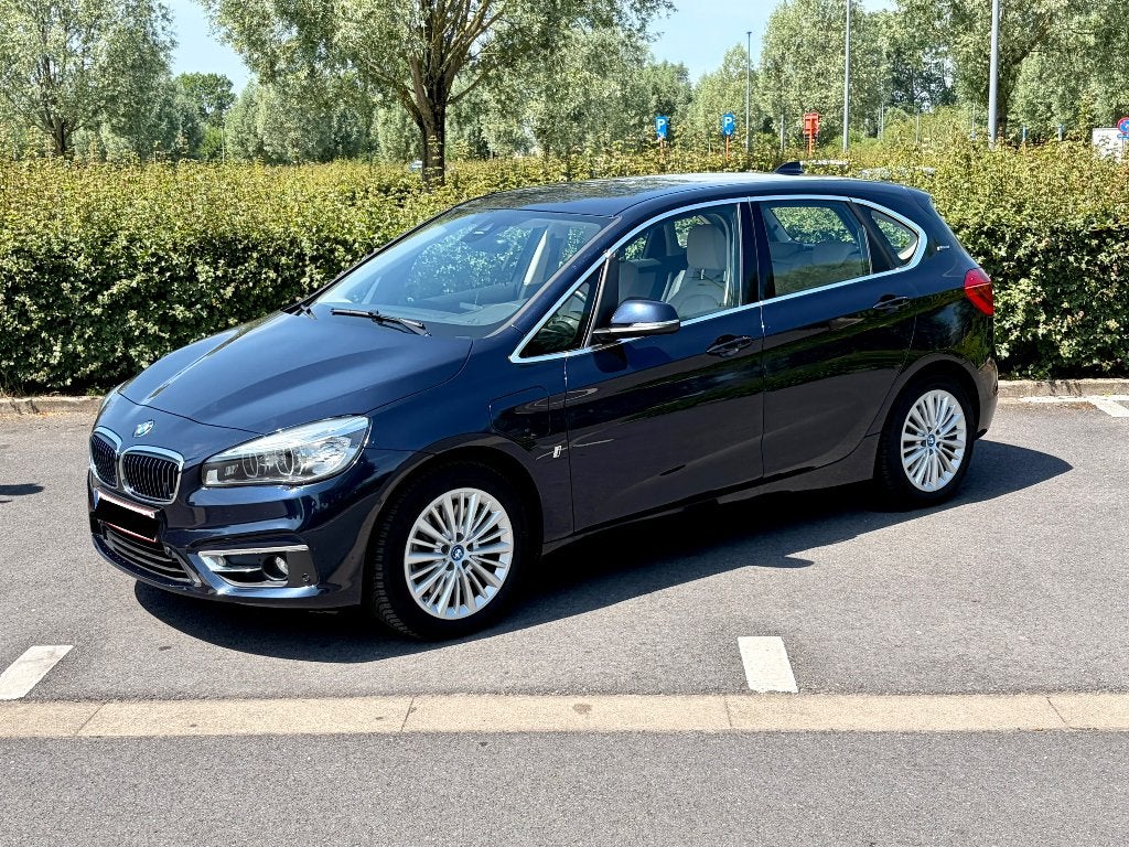 BMW 225xe, Auto's, Automaat, Blauw, Te koop, Stadsauto