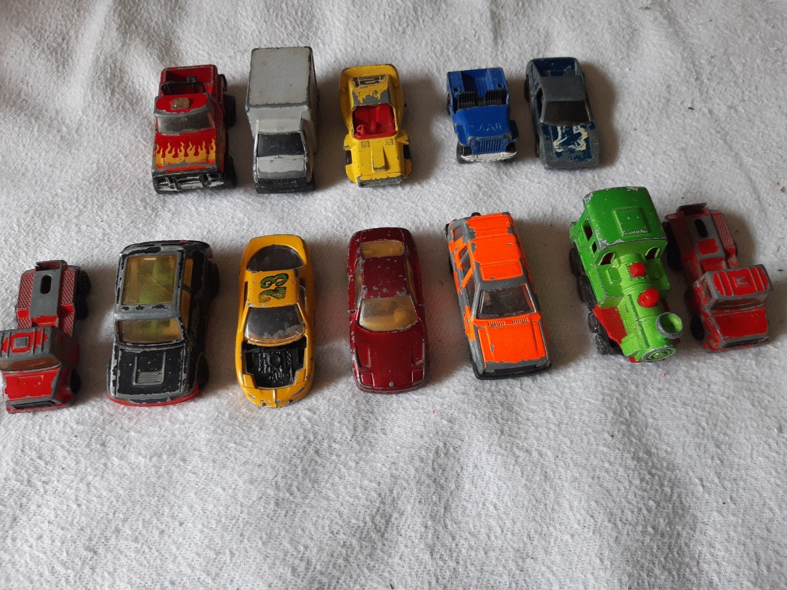 12 petite voitures majorette et matchbox, Enfants & Bébés, Jouets | Véhicules en jouets