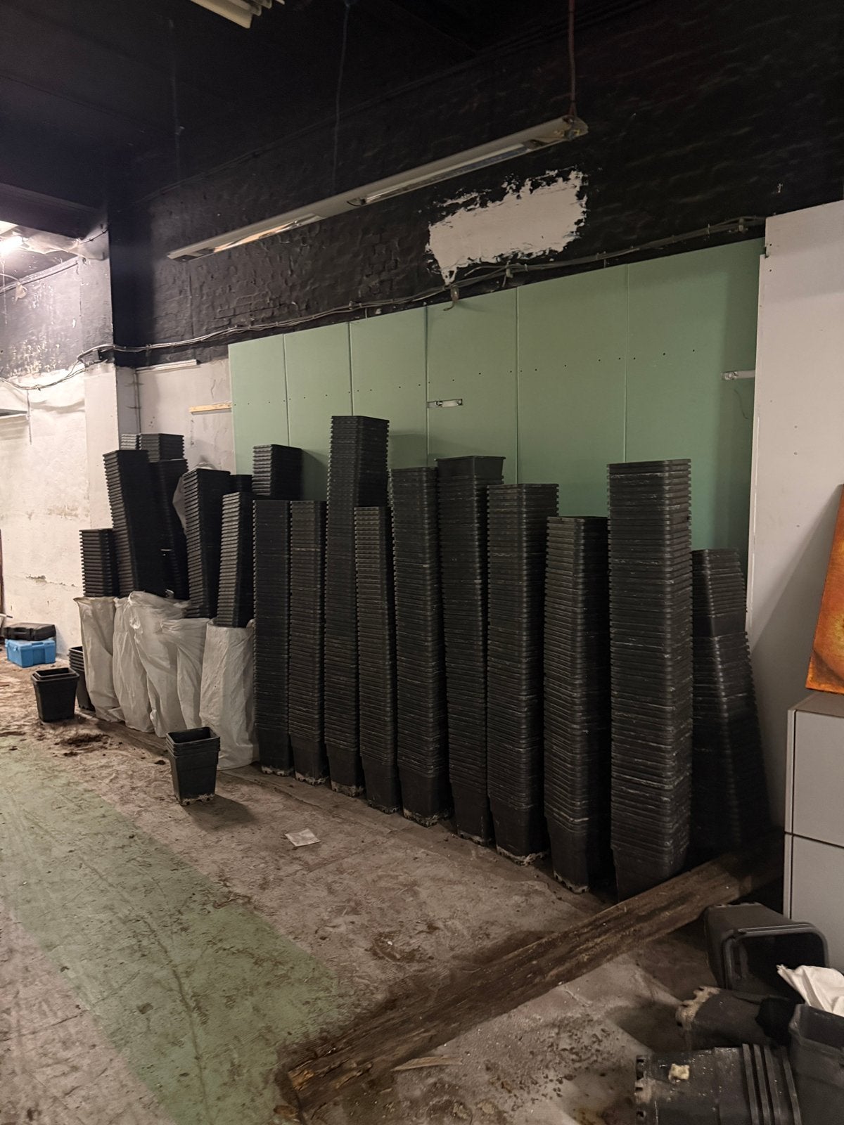 Bloempotten mix van 11L en 18L, Ophalen, Zo goed als nieuw, Vierkant, Kunststof
