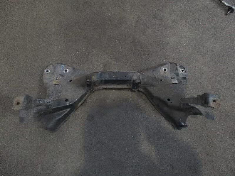 SUBFRAME VOOR Volvo S40 (VS) (01-1995/12-2004), Enlèvement ou Envoi, Info@volvocars.com, Volvo Car Germany GmbH, Siegburger Straße 229 50679 Köln, DE