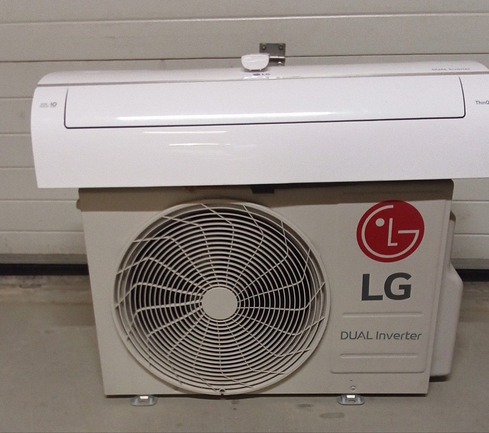 Airco split unit lg Koelen&verwarmen A+++ R32, Elektronische apparatuur, Airco's, Koelen en Ontvochtigen, Timer, 3 snelheden of meer