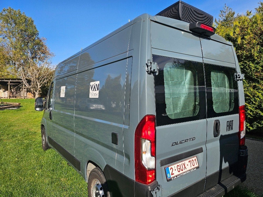 Ducato aménagé van premium amovible.  8.920km, Achat, Euro 6, 3 places, Boîte manuelle