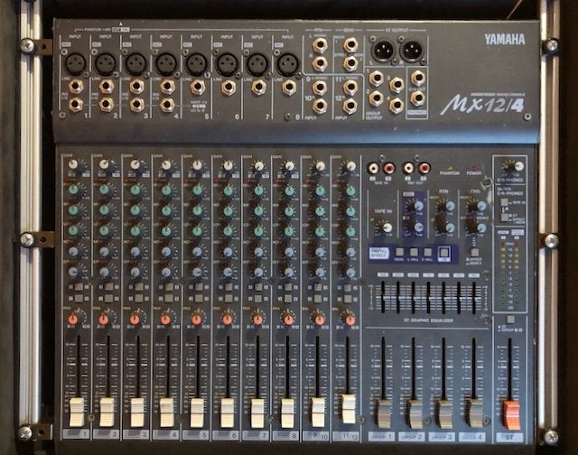 Console de mixage Yamaha MX 12/4, Enlèvement, Utilisé, Entrée micro