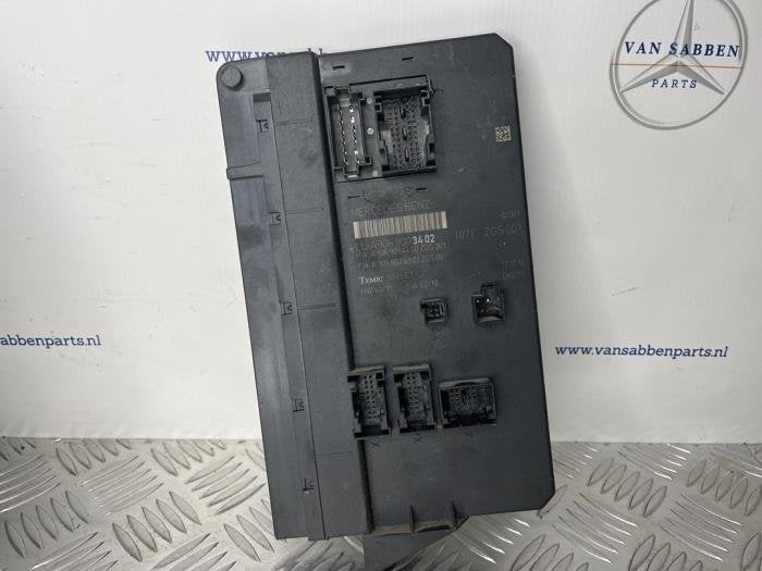 Boîte à fusibles d'un Mercedes Sprinter, -, 3 mois de garantie, Utilisé, -