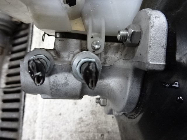 HOOFDREMCILINDER BMW X4 (F26) (01-2014/03-2018), Gebruikt, BMW