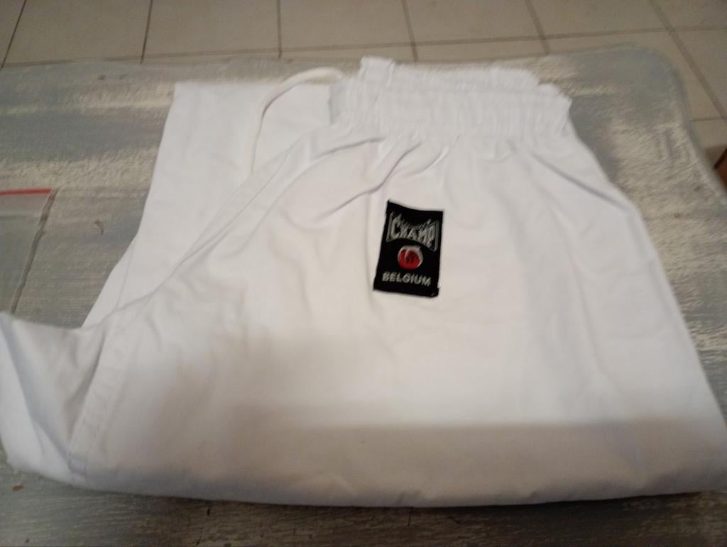 Karate pak maat 150, Ophalen