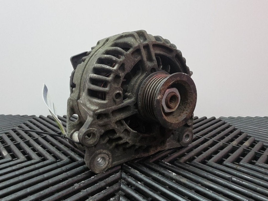 DYNAMO V-Snaar A3 Sportback (8PA) (|03C903023D|0124325128|), Robert Bosch AG, Gebruikt, Audi, Robert-Bosch-Allee 1
74232  Abstatt, DE