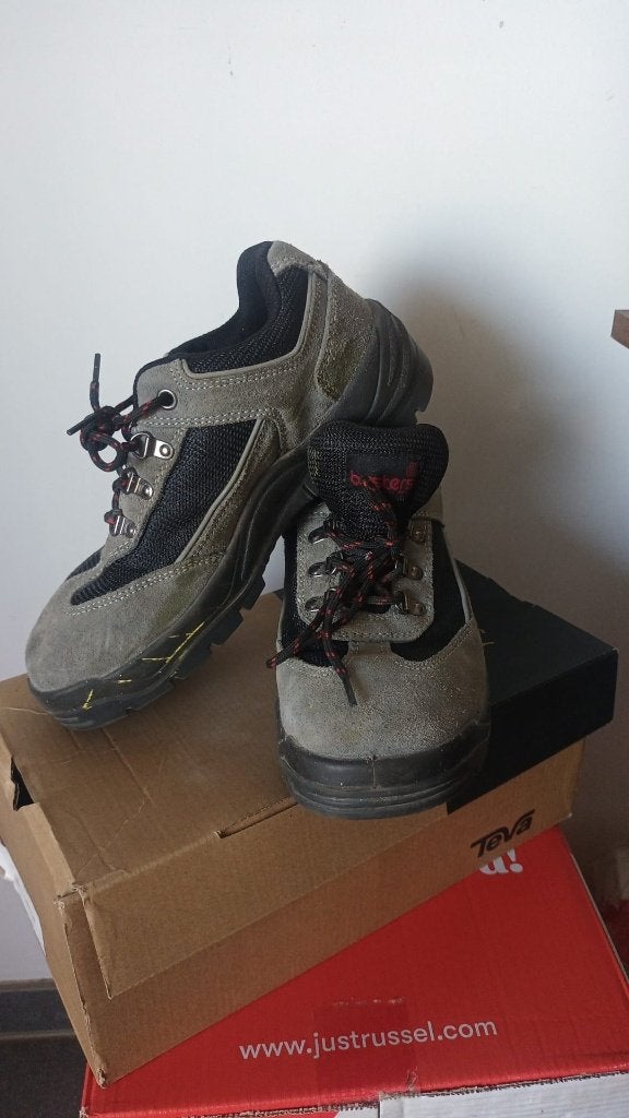 Veiligheidsschoenen mt 40 Busters , Ophalen