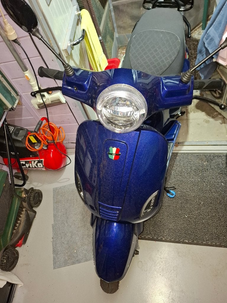 Scooter GTS Toscana, Fietsen en Brommers, Scooters | Piaggio, Ophalen, Overige modellen, Benzine, Klasse B (45 km/u)