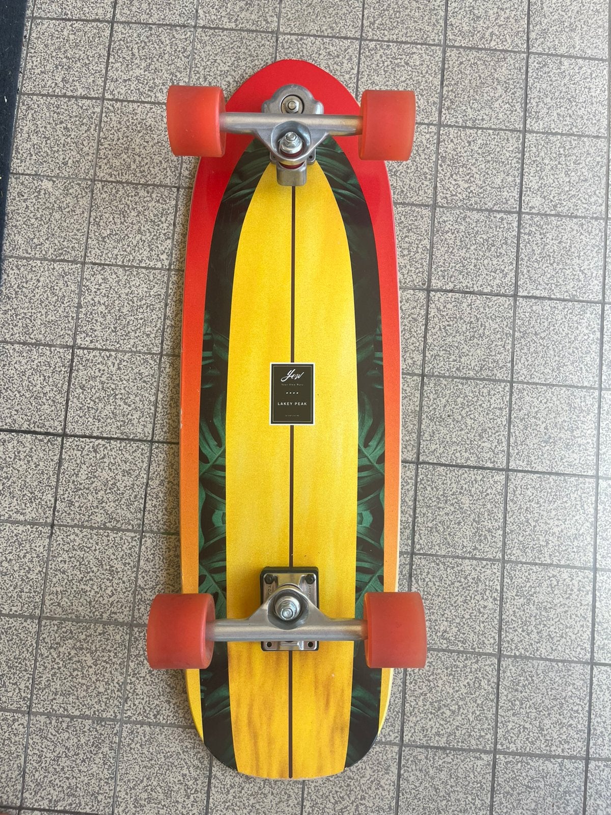 Yow Lakey Peak ‘’32, Sports & Fitness, Skateboard, Comme neuf, Enlèvement