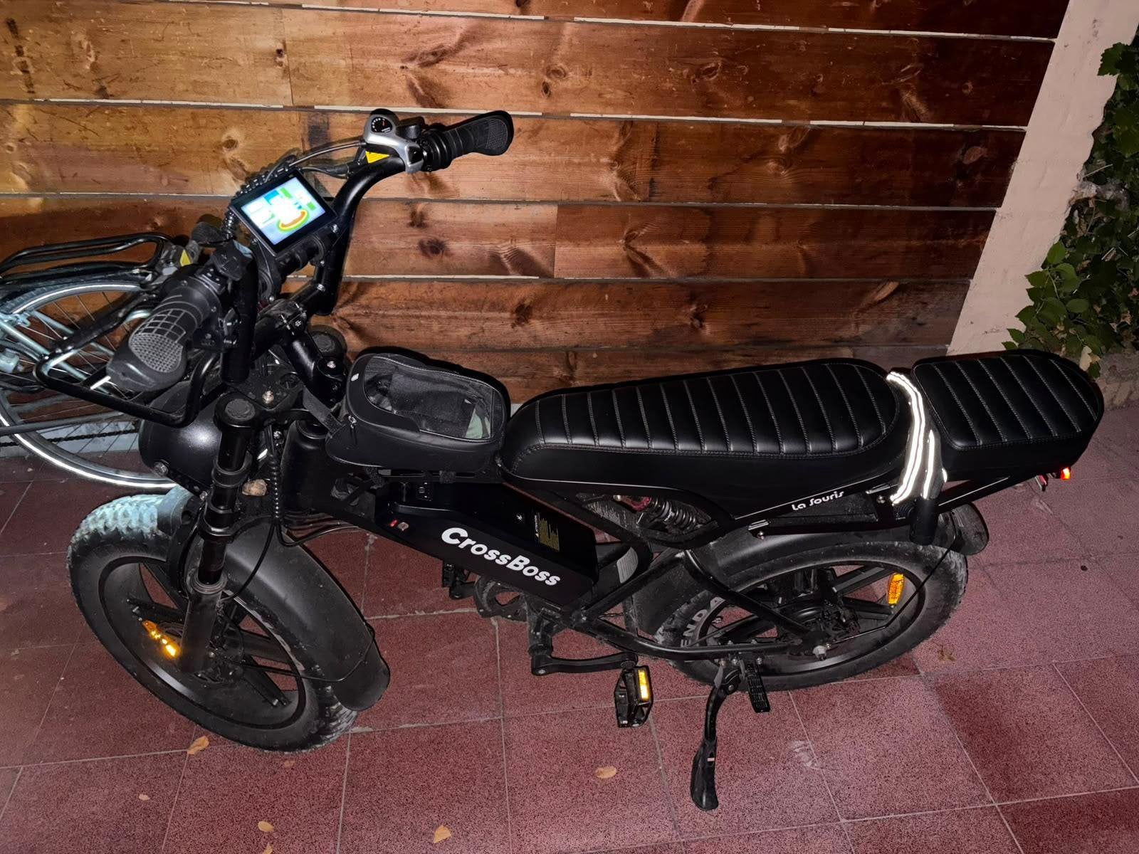 CrossBoss V20 Pro — 560 km —Sacoche pour téléphone + serrure, Vélos & Vélomoteurs, Autres marques, 51 à 55 cm, 50 km par batterie ou plus