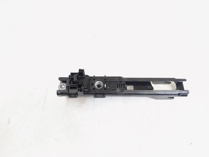 Approche ceinture gauche d'un Mercedes A-Klasse, 3 mois de garantie, Utilisé, -, -