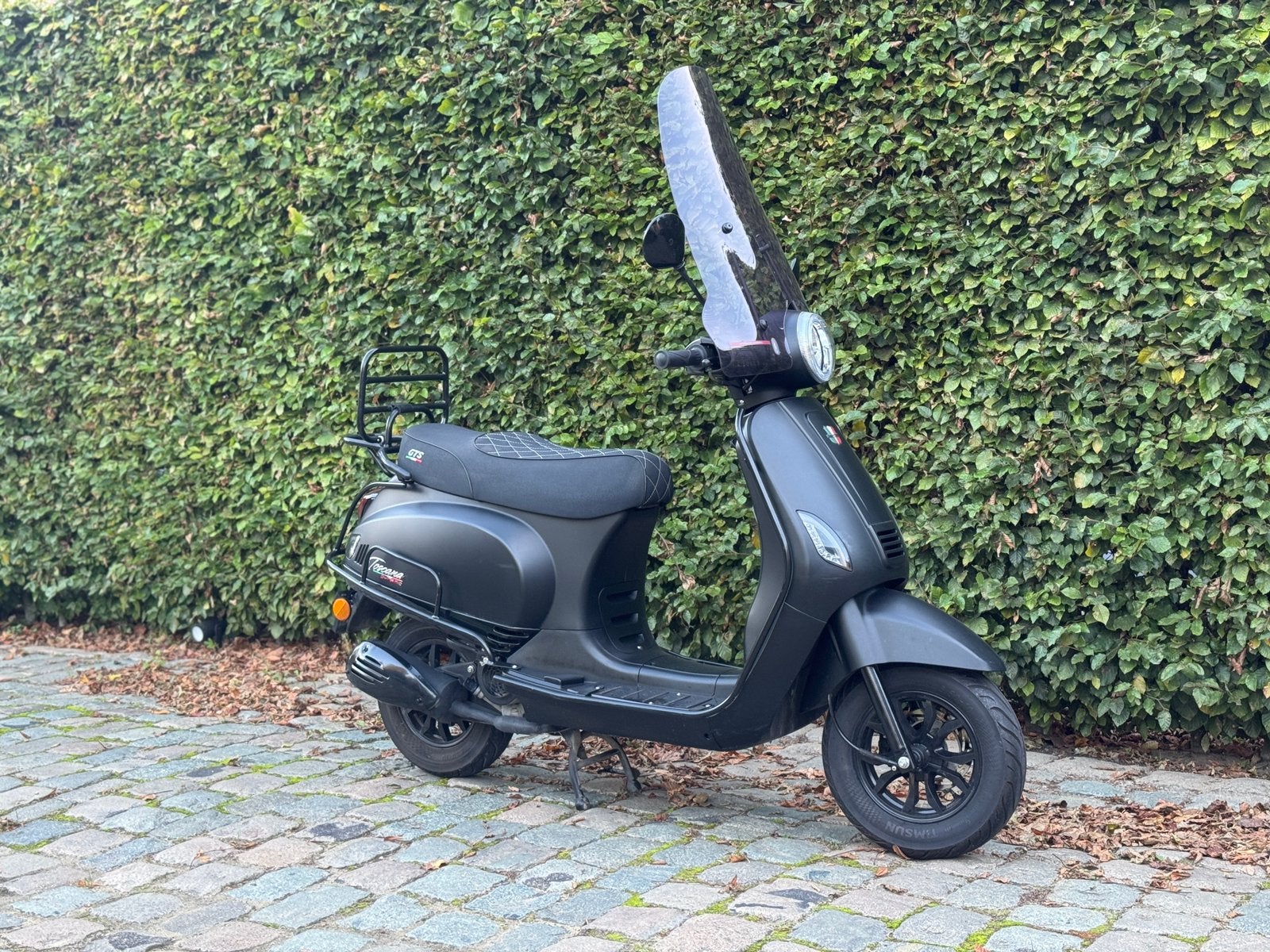GTS Toscana A klasse 25km/u - perfecte staat - 2021 - 4100km, Vélos & Vélomoteurs, Autres marques, Comme neuf, Enlèvement, Essence