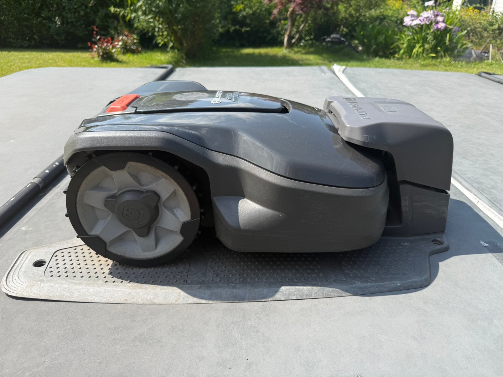 Husqvarna automower 305, Jardin & Terrasse, Tondeuses robotisées, Enlèvement, Comme neuf