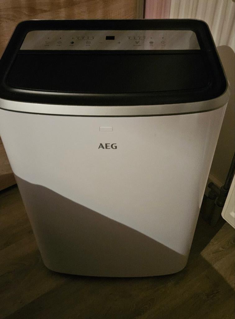 Mobile Airco van AEG bijna niet gebruikt in perfecte staat, Elektronische apparatuur, Airco's, Ophalen