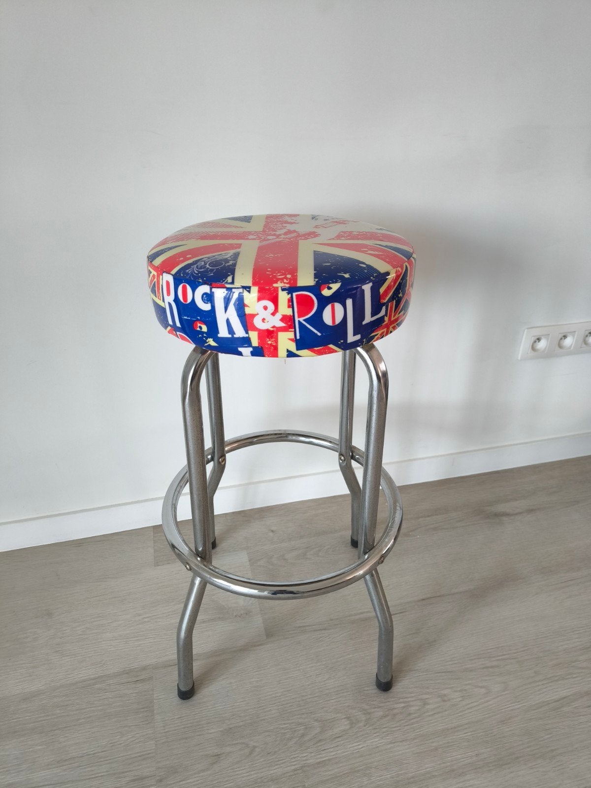Tabouret, Enlèvement ou Envoi