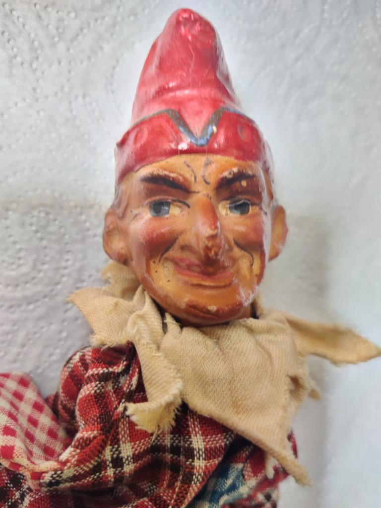 Jan Klaassen, antieke handpop keramiek., Verzenden