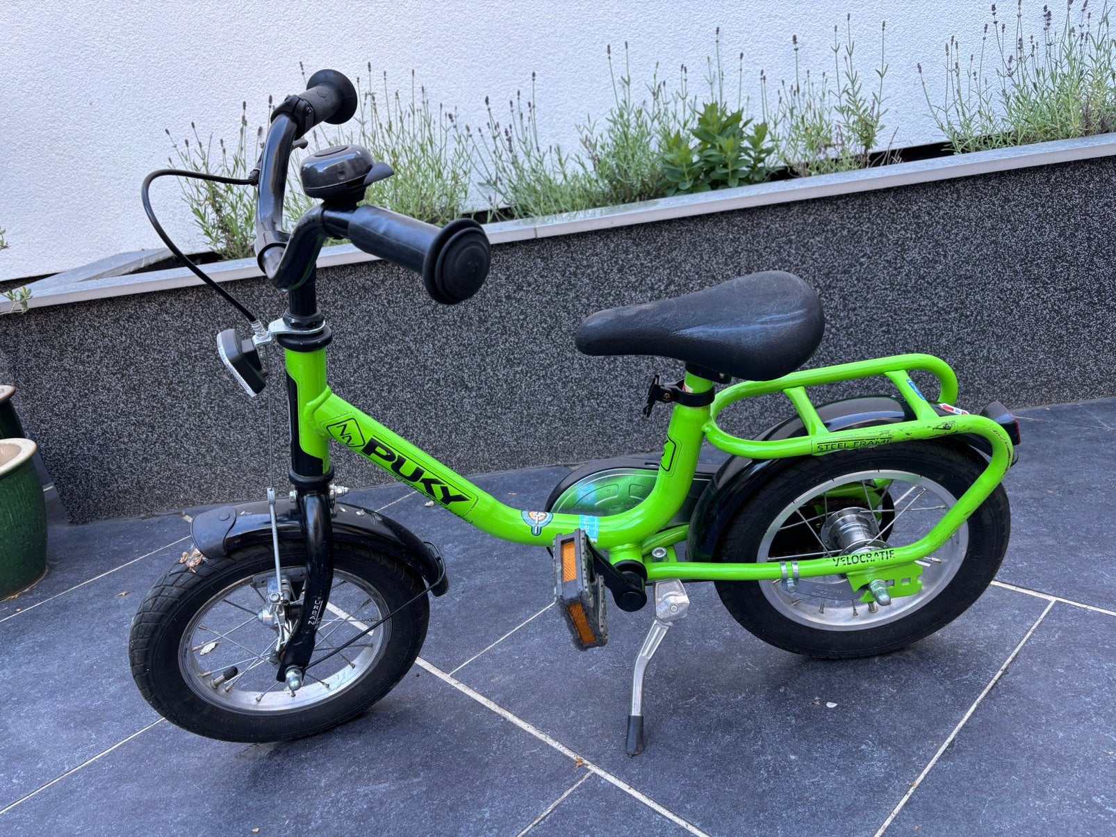 Groene Puky kinderfiets 12 inch, Ophalen, Gebruikt, Terugtraprem, Minder dan 16 inch