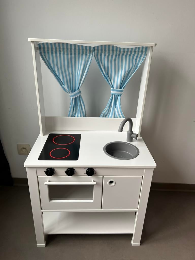 Keukentje / kinderkeuken, Ophalen, Zo goed als nieuw