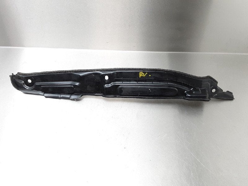 CACHE PLAQUE Hyundai i20 (GBB) (|84142C8000|), Utilisé, Hyundai