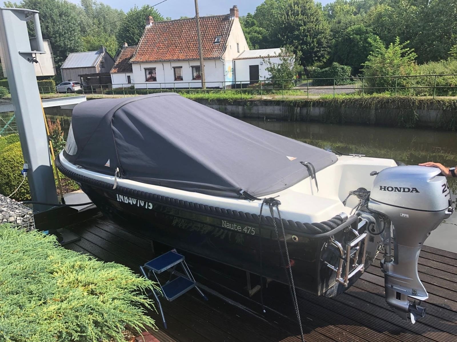 sloep Naute 475, Watersport en Boten, Sloepen, Zo goed als nieuw, Overige typen, Anker, Antifouling, Trailer, Benzine, Buitenboordmotor