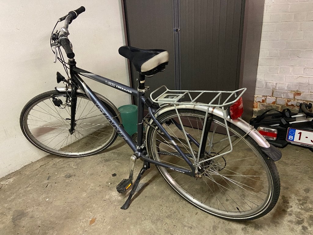 À vendre - petit modèle de vélo pour homme, Vélos & Vélomoteurs, Vitesses, Frein sur jante, 49 à 53 cm, Giant
