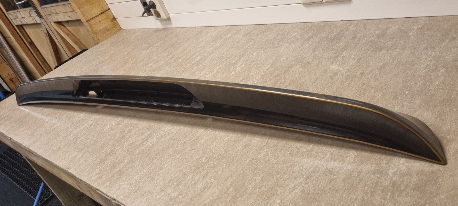 Mercedes v klasse amg spoiler, Enlèvement ou Envoi