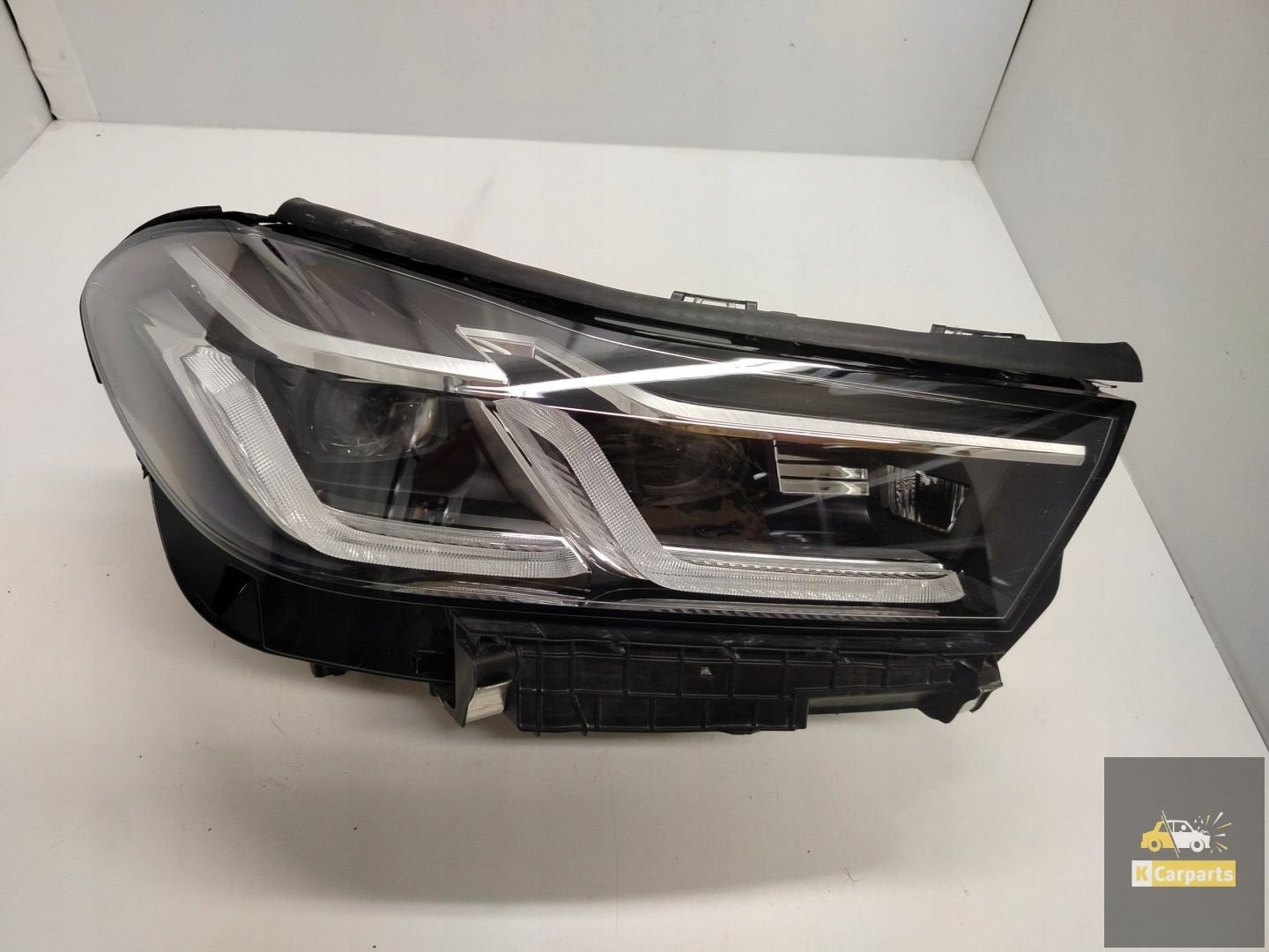 9850536, BMW G32 Lift Volledig Ledlamp rechts, Auto-onderdelen, Verlichting, Petuelring 130
80788  Munich, DE, Gebruikt, Info@bmw.de