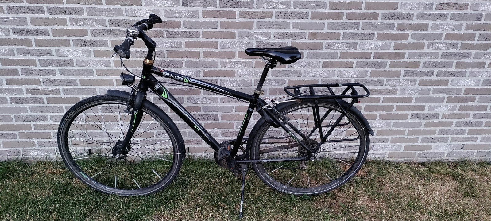 Vélo avec petite touche de travail, Enlèvement, Utilisé