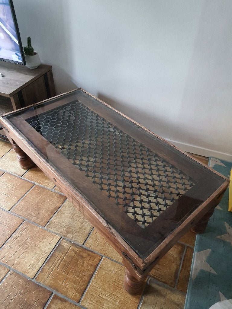 gratis op te halen op 1ste verdieping via trap, Maison & Meubles, Tables | Tables de salon, Moins de 50 cm, Enlèvement, Utilisé