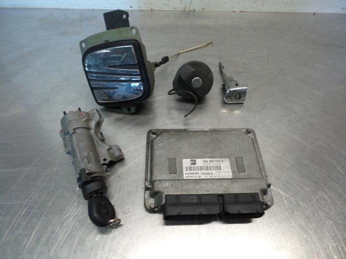 Serrure de contact + ordinateur d'un Seat Ibiza (Ibiza 02-), -, 3 mois de garantie, Utilisé, -