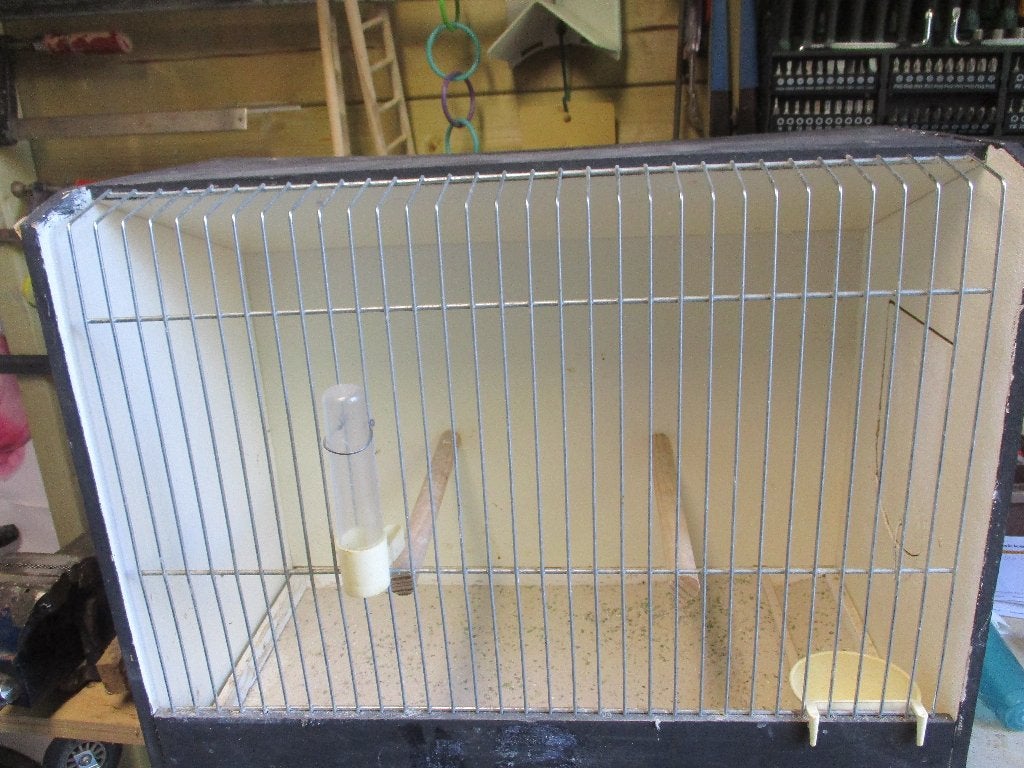 T.T. kooien.     GROOT.   z.g.a.n      hout, Enlèvement, Comme neuf, Bois, Cage à oiseaux