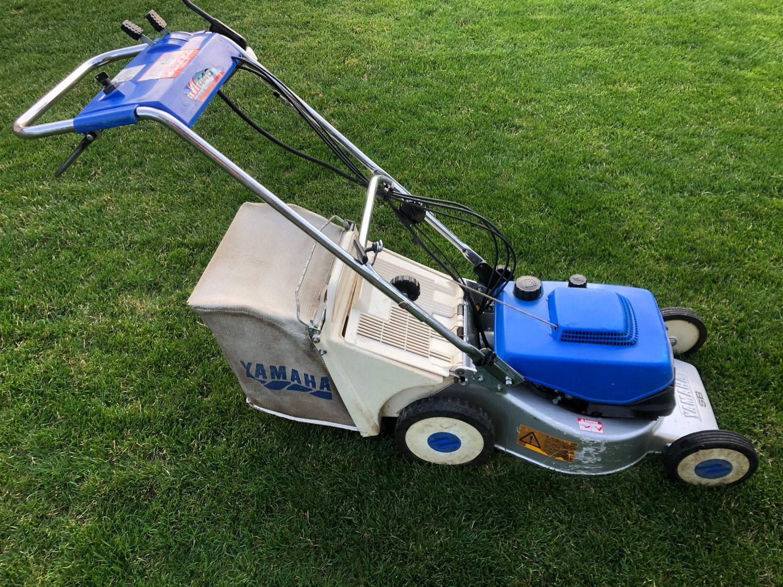 Yamaha 446 grasmaaier, zelftrekker., Tuin en Terras, Grasmaaiers, Gebruikt, Benzine-grasmaaier, 40 t/m 49 cm, Cirkelmaaier, Opvangzak