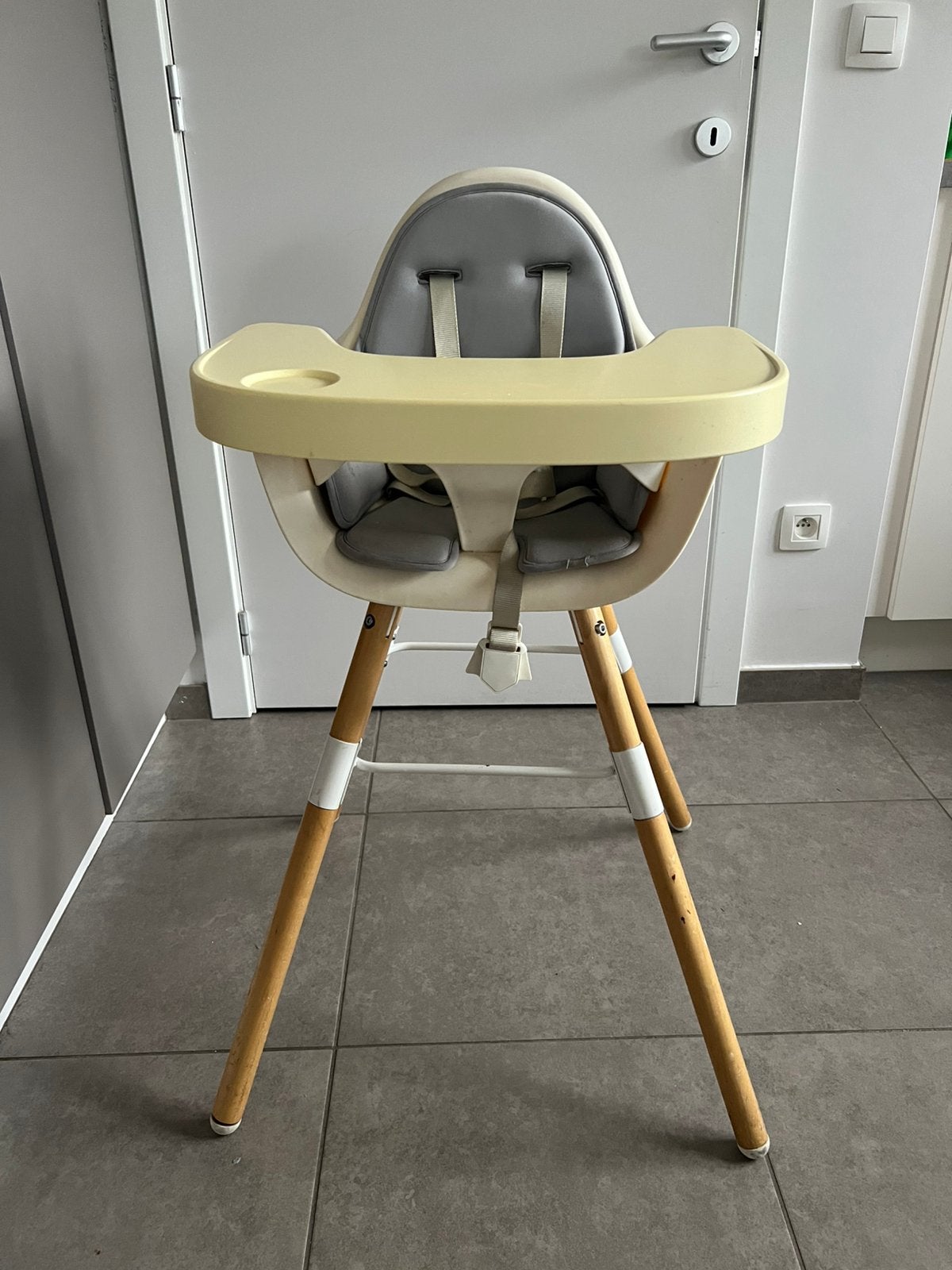 Kinderstoel met eetblad met kussen, Enlèvement, Comme neuf, Plateau amovible
