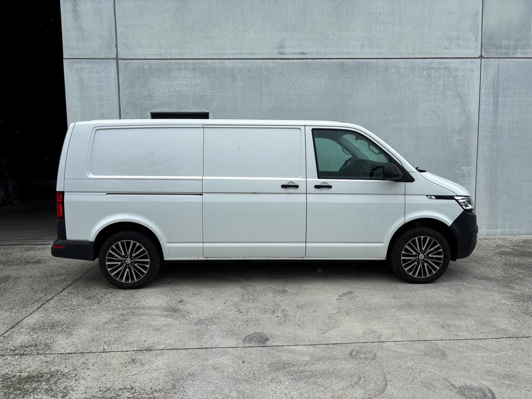 Volkswagen Transporter 2.0 TDI | Leasing (bj 2024), Auto's, Automaat, Gebruikt, Euro 6, Volkswagen
