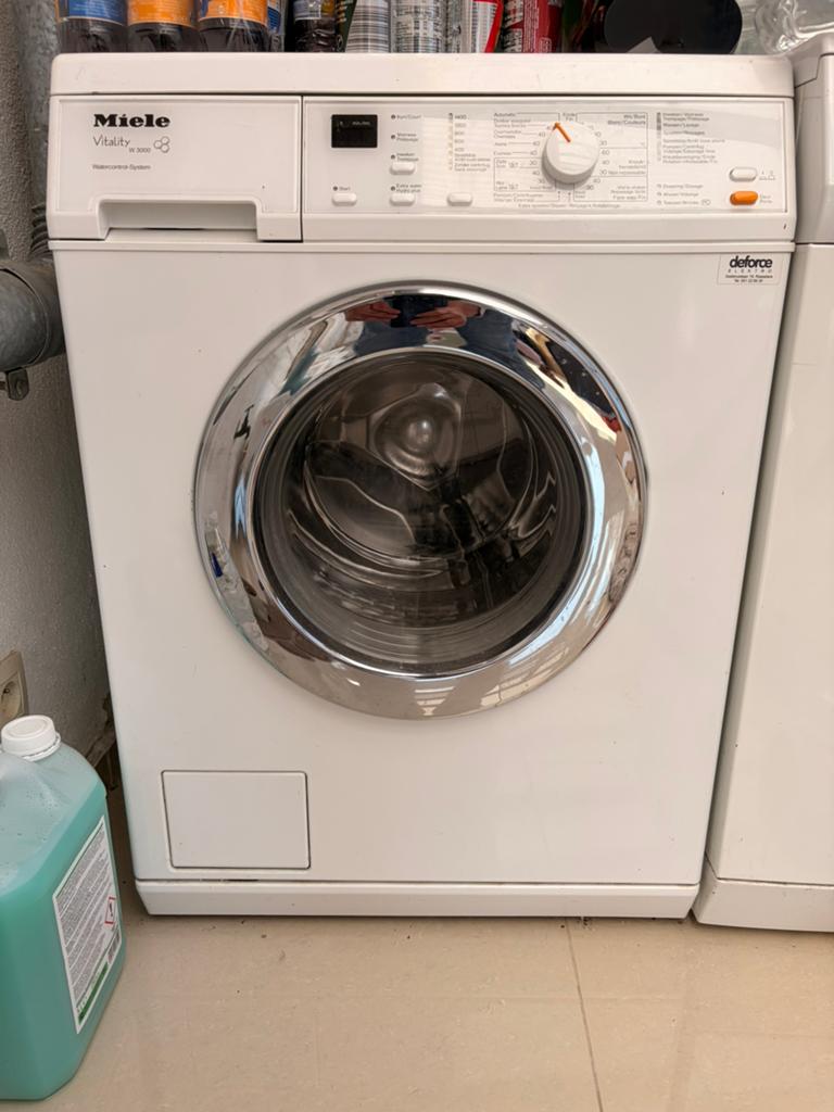 Miele wasmachine, Elektronische apparatuur, 6 tot 8 kg, Ophalen, Gebruikt, 1200 tot 1600 toeren