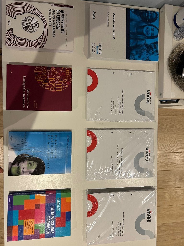 Schoolboeken logopedie eerste jaar - SEM 2 - Vives, Ophalen of Verzenden, Zo goed als nieuw, Hoger Onderwijs