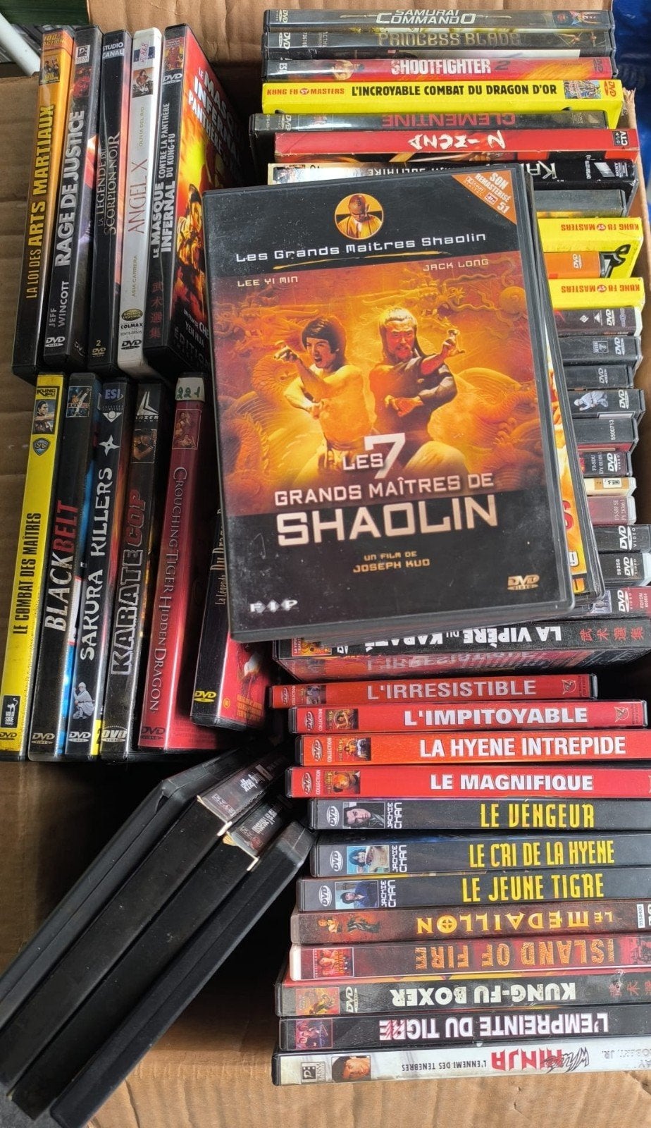 Dvd Description :
Jet li, Jackie Chan et autres. lot d'envir, CD & DVD, Enlèvement ou Envoi, Utilisé