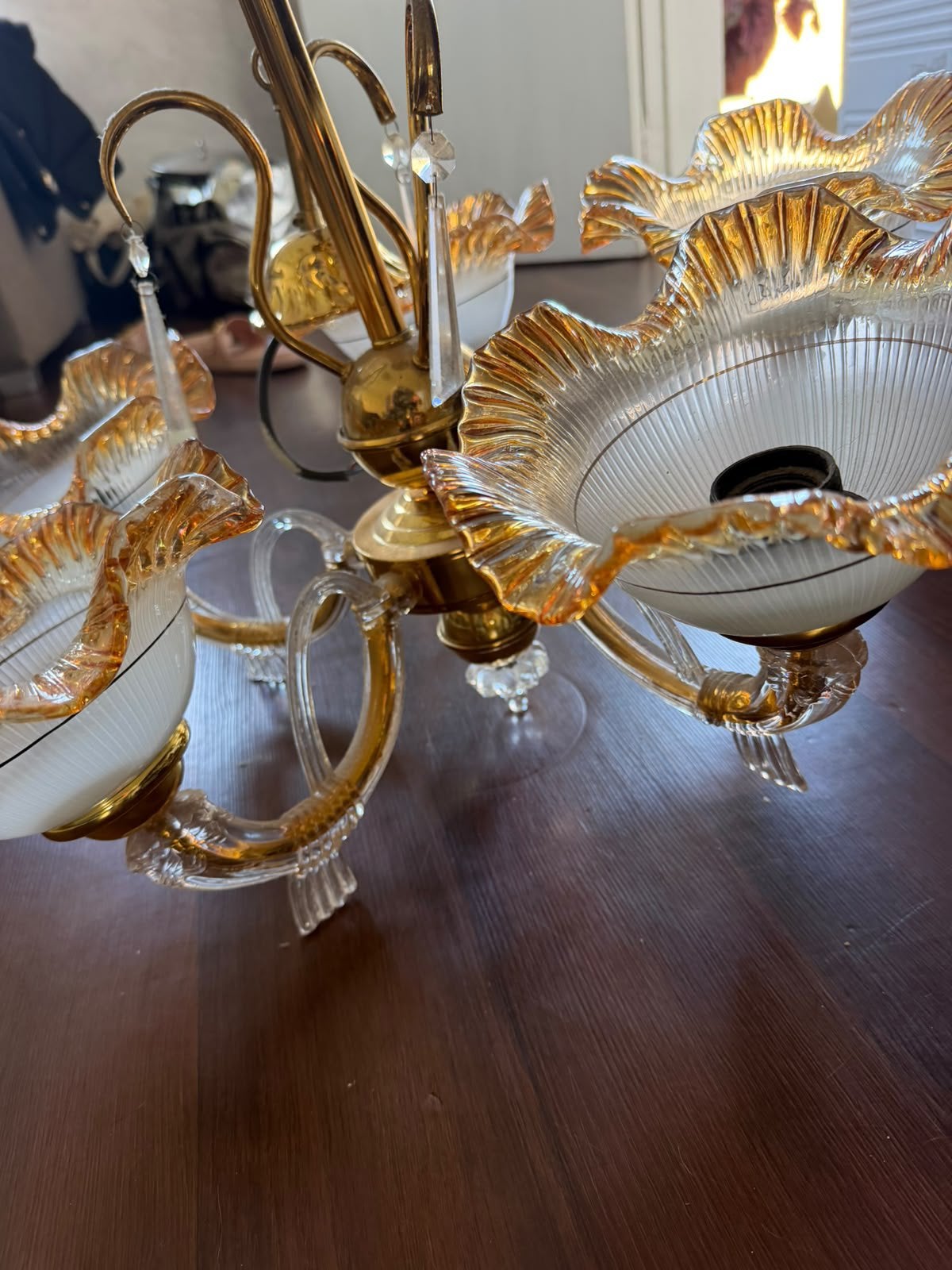 Hollywood Regency Kroonluchter met Glazen Armen & Kristallen, Ophalen, Gebruikt, Glas