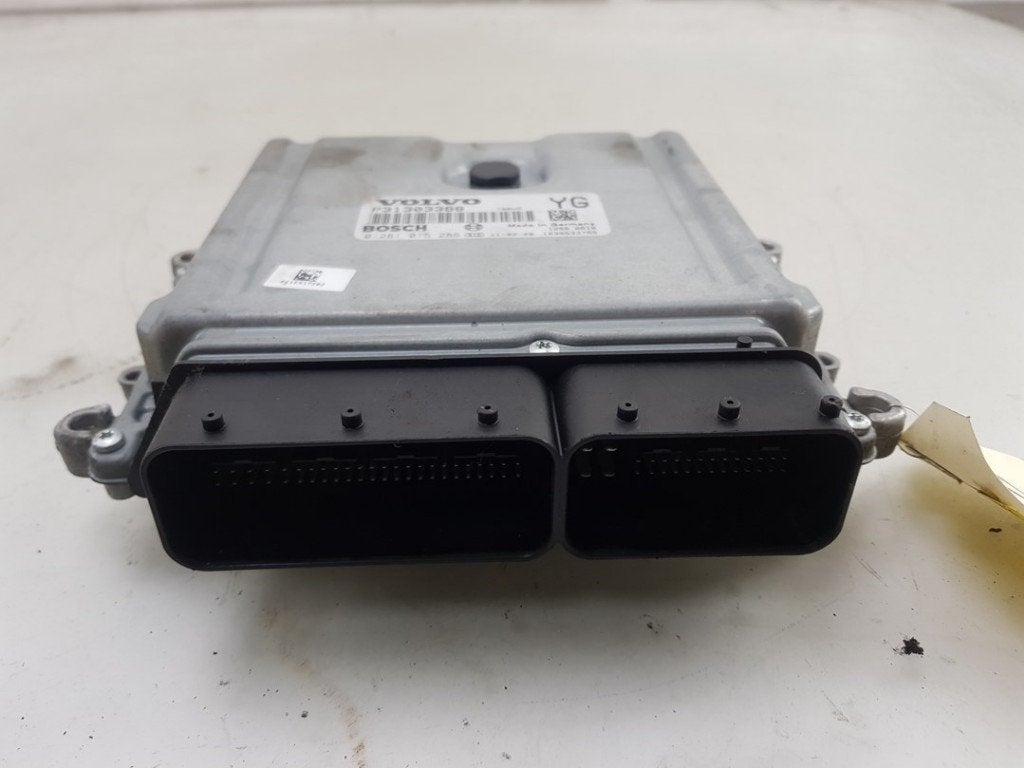 COMPUTER MOTOR Volvo S60 II (FS) (01-2010/12-2018), Robert Bosch AG, Gebruikt, Volvo, Robert-Bosch-Allee 1
74232  Abstatt, DE