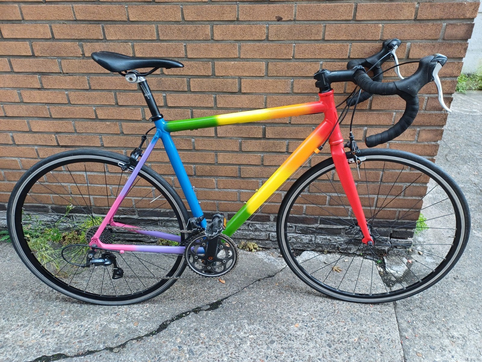 Koersfiets Trek regenboogkleuren, Ophalen, 28 inch, 10 tot 15 versnellingen, Velgrem