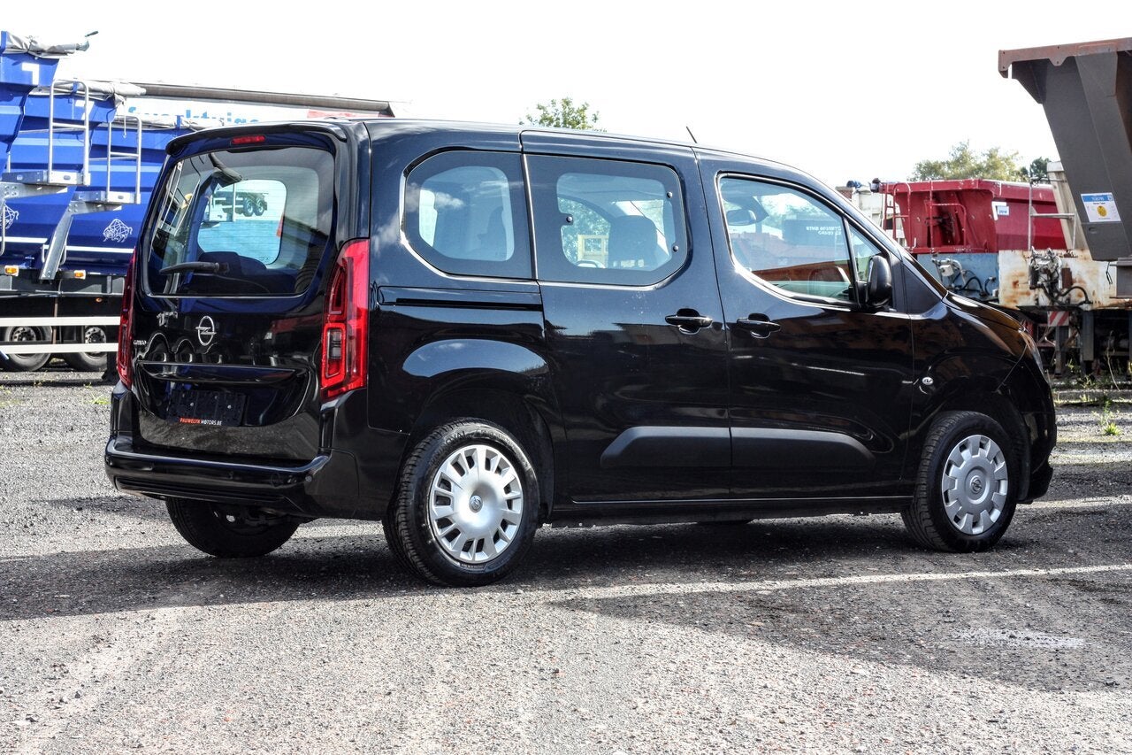 Opel Combo Life 1.5 Turbo D/ Navi Pro/ Carplay/ DAB+/ 5-zit, Auto's, 75 kW, Monovolume, 4 cilinders, Zwart